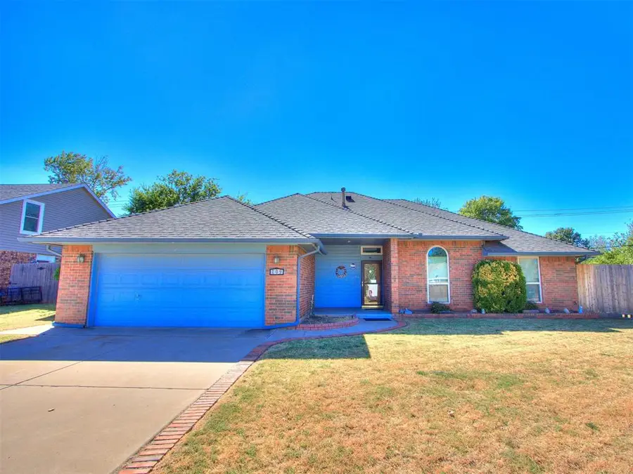 109 S Ramblin Oaks Drive, Moore, OK 73160 - #2