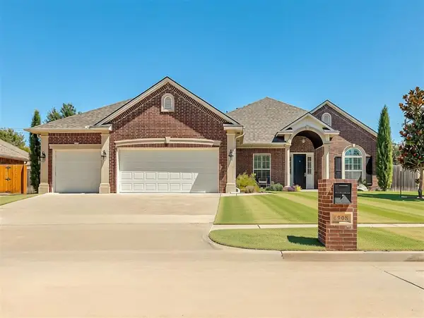 6908 Stinchcomb Drive, Oklahoma City, OK 73132