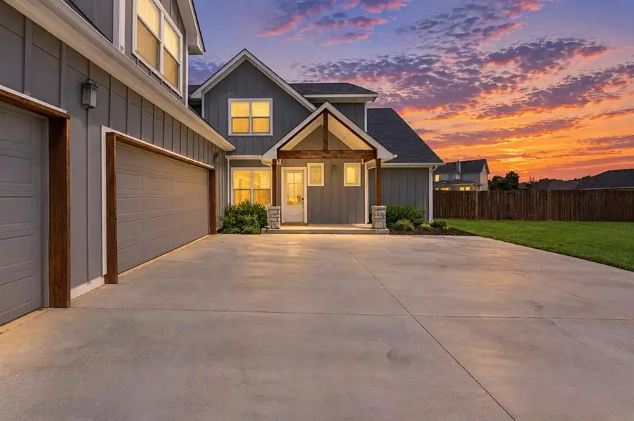 499 Old Farm Road, Edmond, OK 73034 - #2