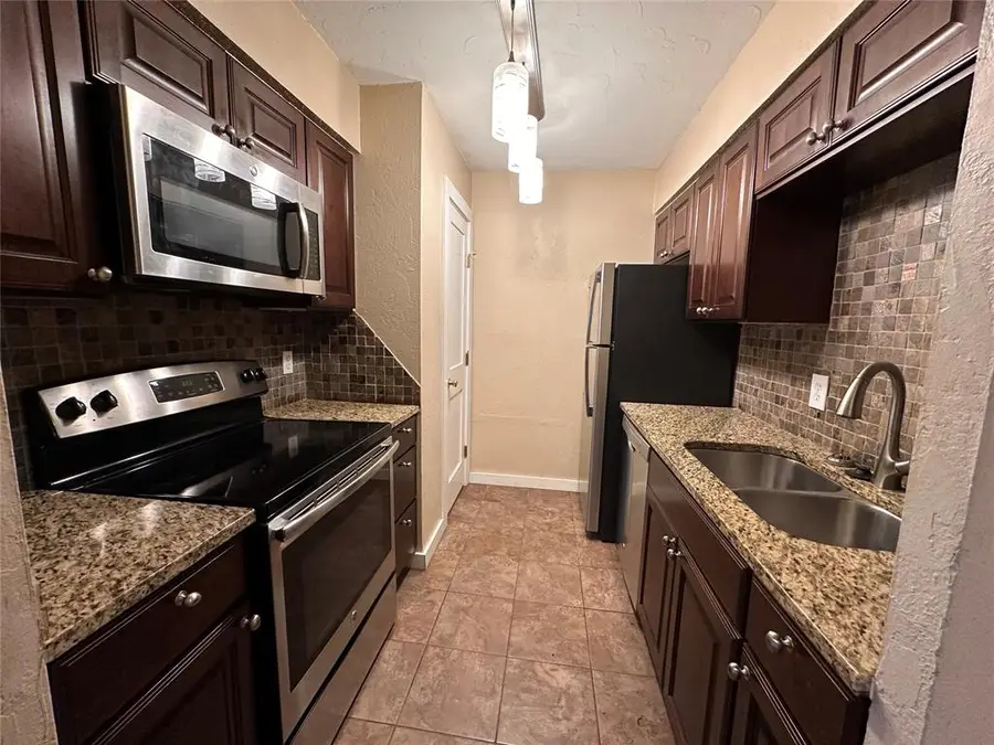 6028 NW Expressway Street #A, Oklahoma City, OK 73132 - #3
