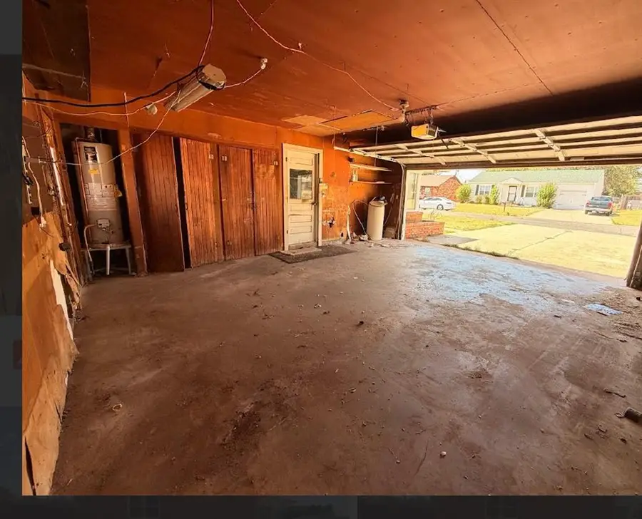 116 Sunset Street, Elk City, OK 73644 - #2