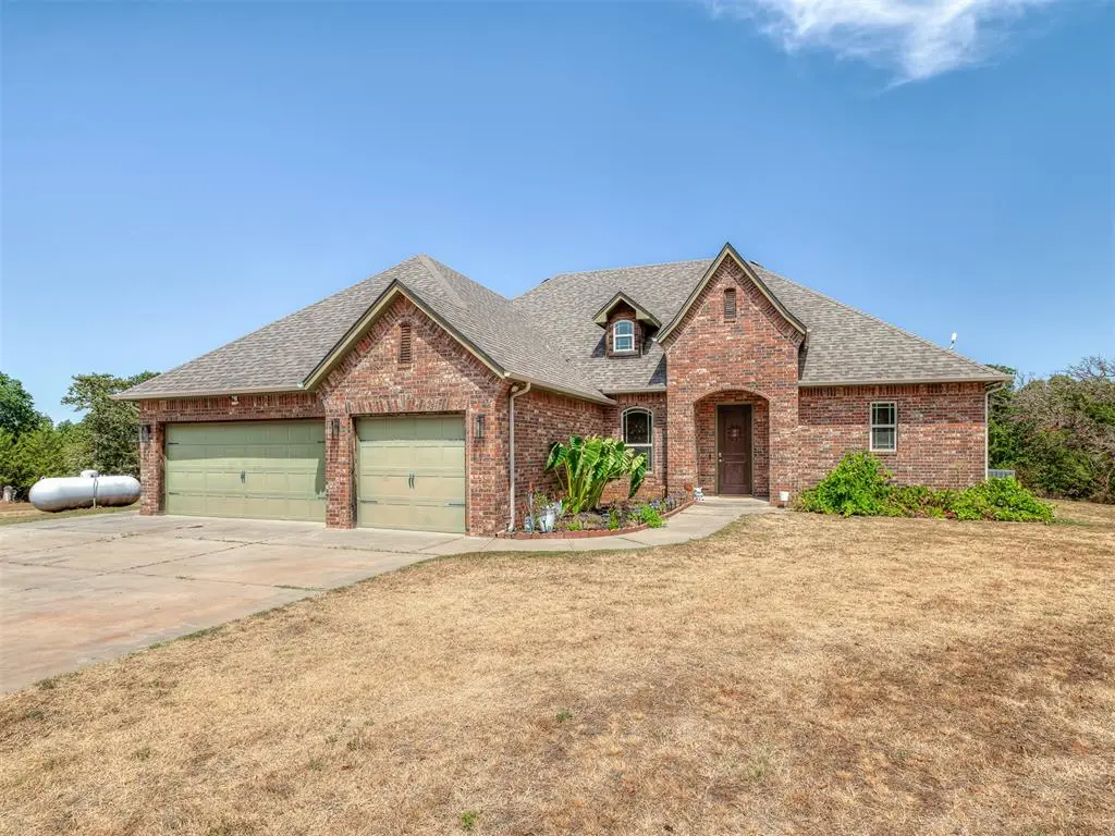 329678 E 1000 Road, Harrah, OK 73045 - #1