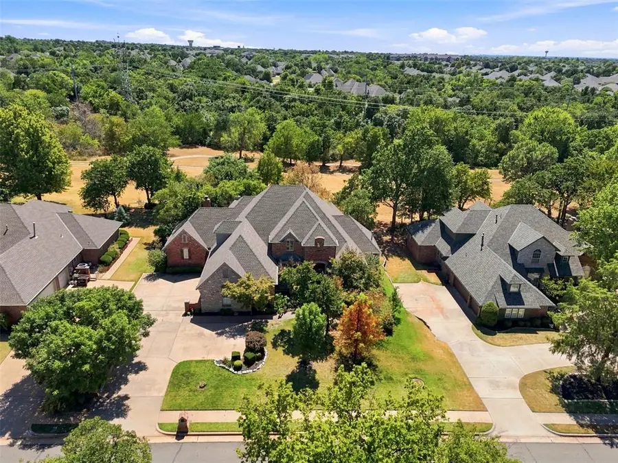 432 Hollowdale, Edmond, OK 73003-3028 - #2