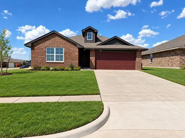 928 Hazy Brook Circle, Chickasha, OK 73018 - #1