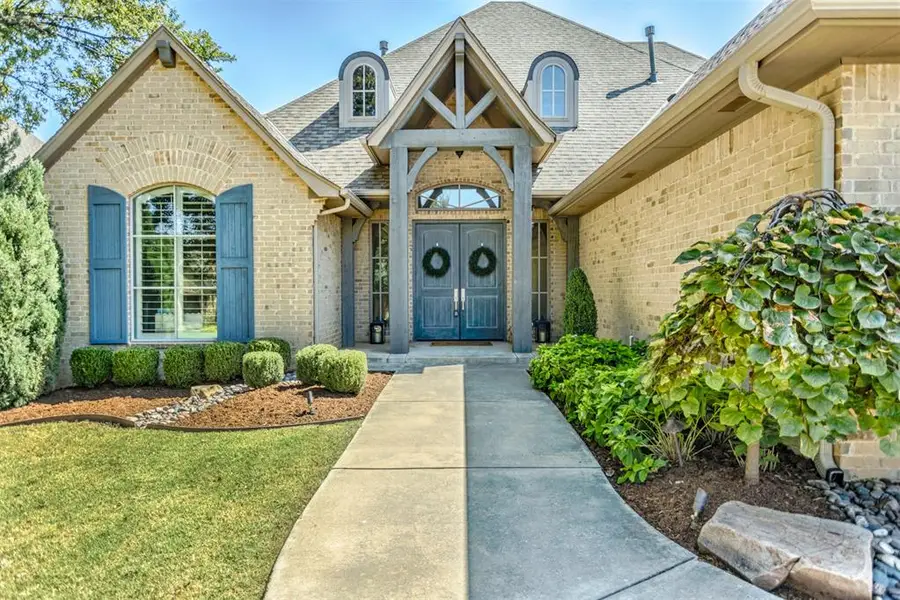 3216 Hillside Drive, Edmond, OK 73012 - #2