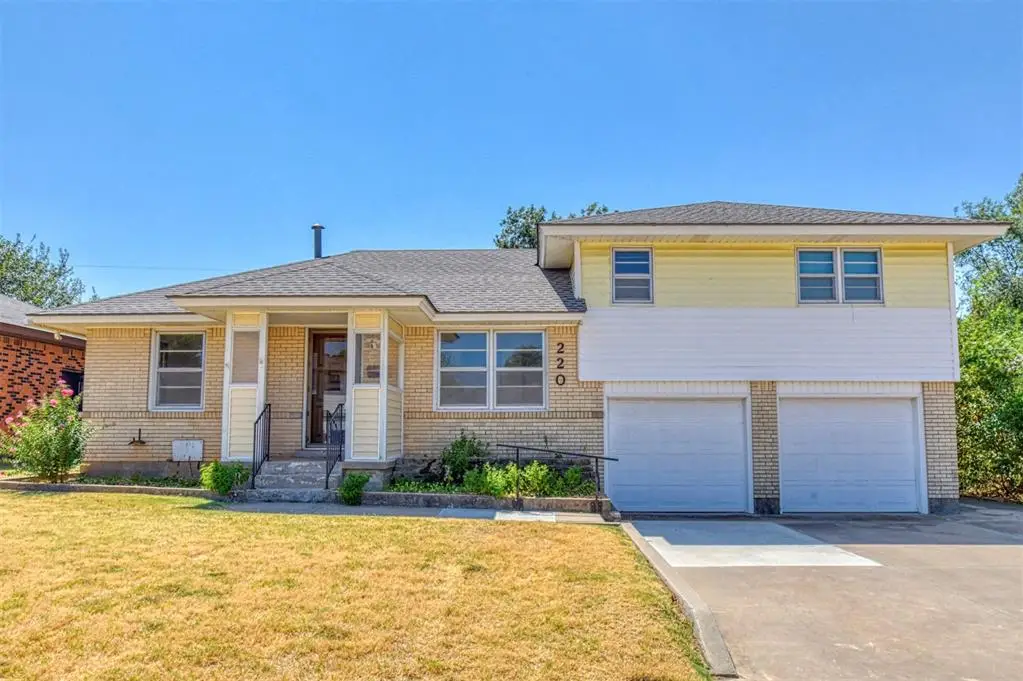 220 W Glenhaven Drive, Midwest City, OK 73110 - #1