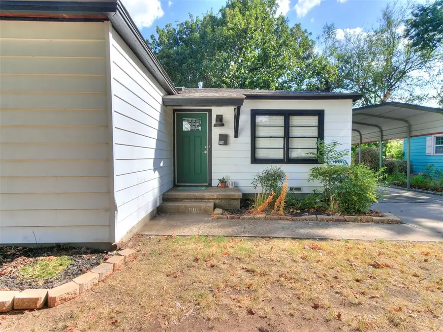 910 N Creston Way, Norman, OK 73071 - #2