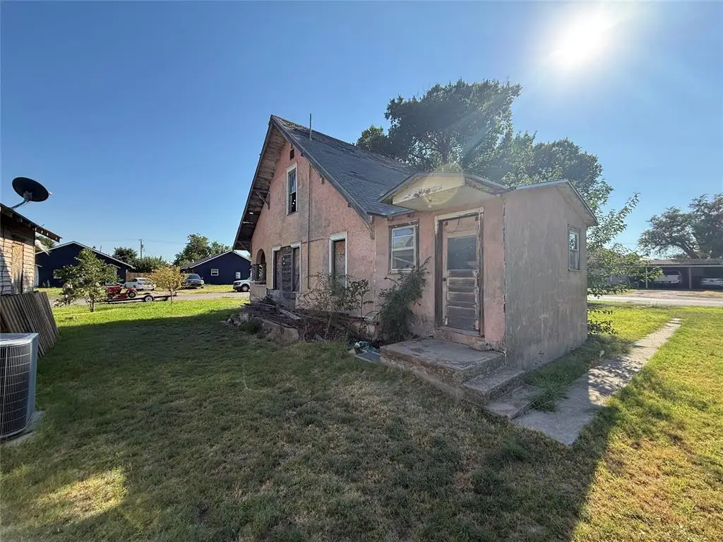 420 NW 2nd Street, Laverne, OK 73848 - #1