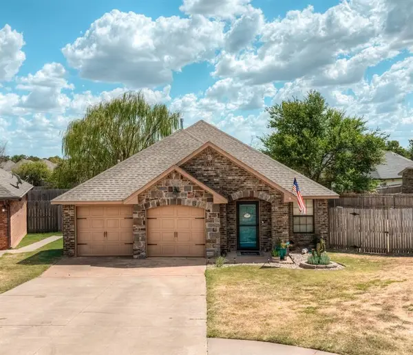 958 Cotswold Court, Blanchard, OK 73010
