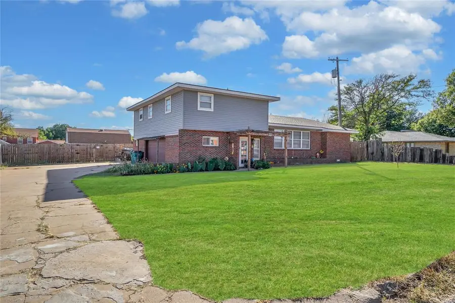 110 E Hillcrest Lane, Hobart, OK 73651 - #3