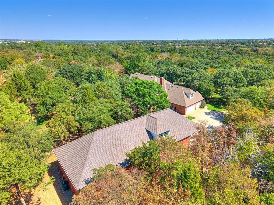 8925 Oakmont Drive, Oklahoma City, OK 73131 - #3
