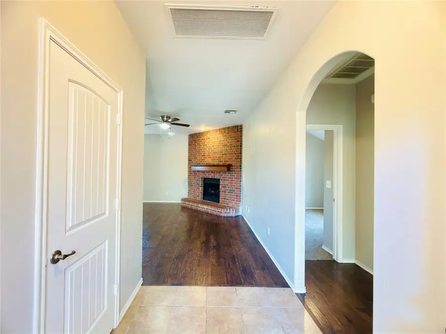 11237 NW 97th Street, Yukon, OK 73099 - #3