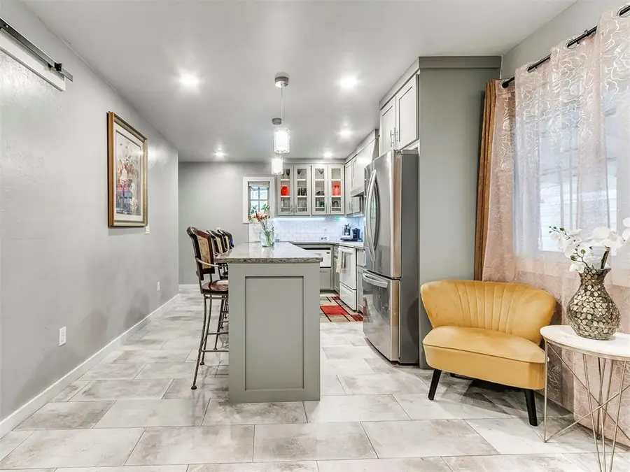 1123 NW 97th Street, Oklahoma City, OK 73114 - #3