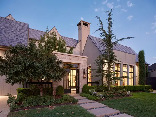 8400 Stonehurst Court, Oklahoma City, OK 73120