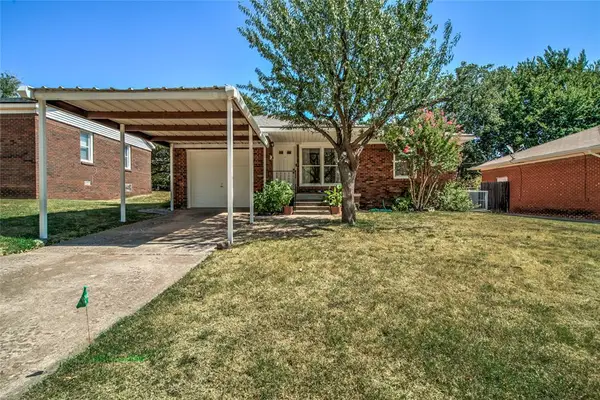 1320 S Littler Avenue, Edmond, OK 73034