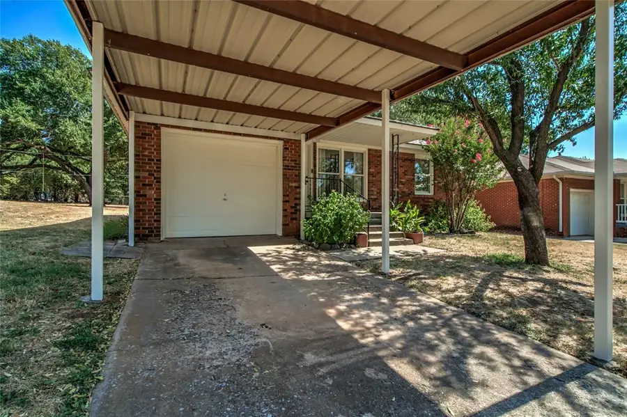 1320 S Littler Avenue, Edmond, OK 73034 - #3