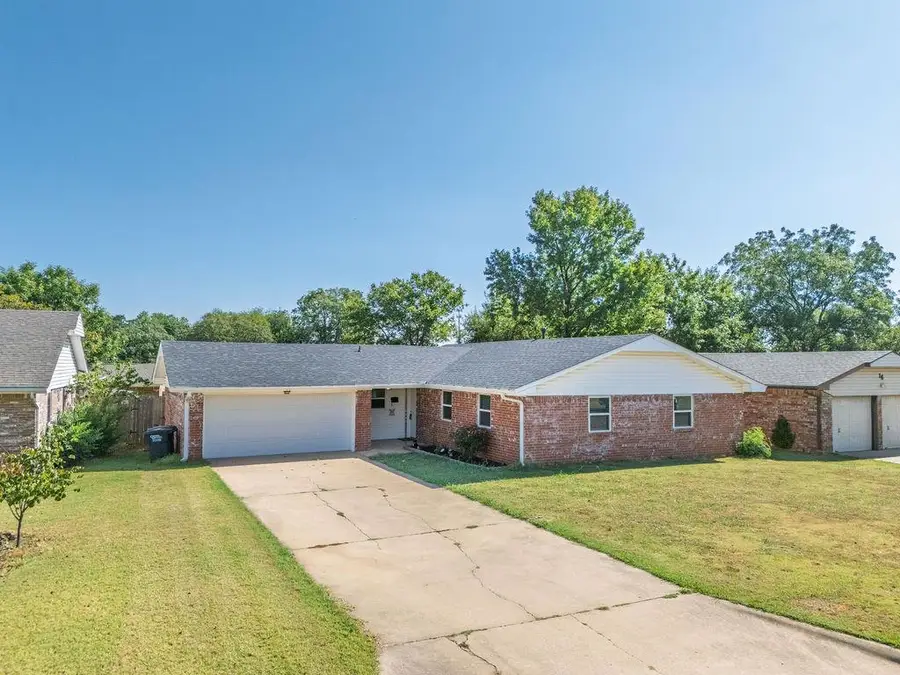 14 Arapaho Drive, Shawnee, OK 74801 - #2