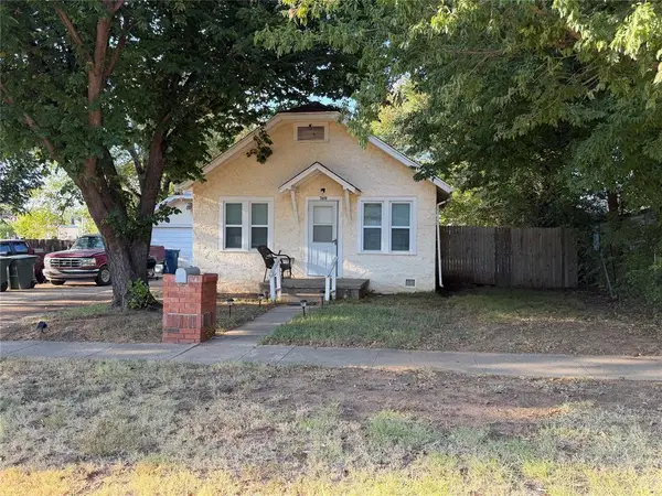 209 W 4th Street, Edmond, OK 73003