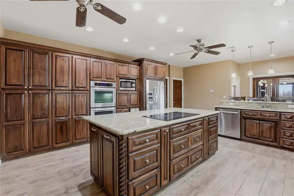 2868 S Anderson Road, Guthrie, OK 73044