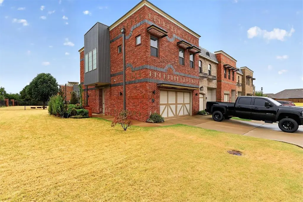 471 S Fretz Avenue, Edmond, OK 73003 - #1