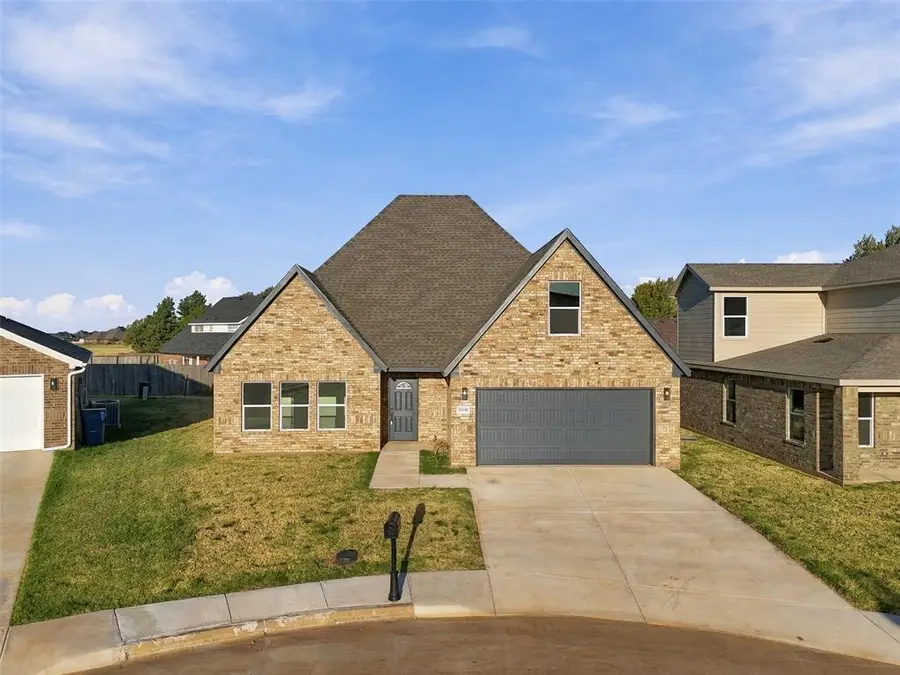 801 Chateau Court, Kingfisher, OK 73750 - #2