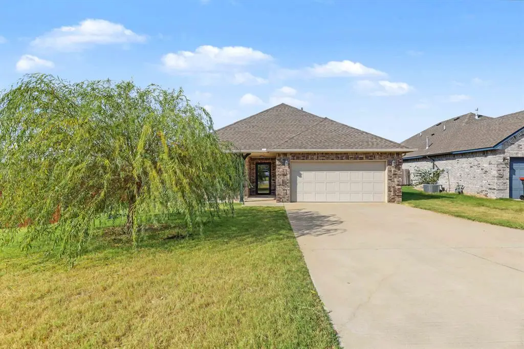 20575 Creekside Drive, Harrah, OK 73045 - #1