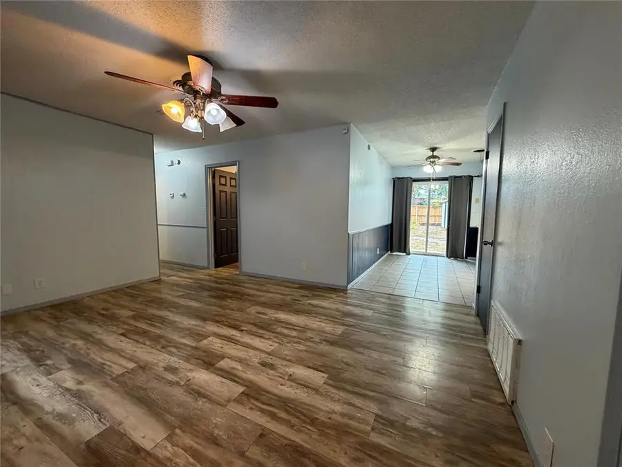 11 Osage Drive, Shawnee, OK 74801 - #3