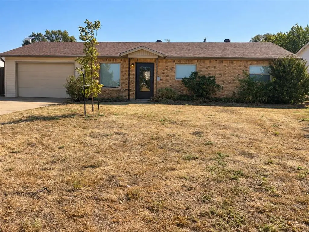 314 N 4th Avenue, Fairview, OK 73737 - #1