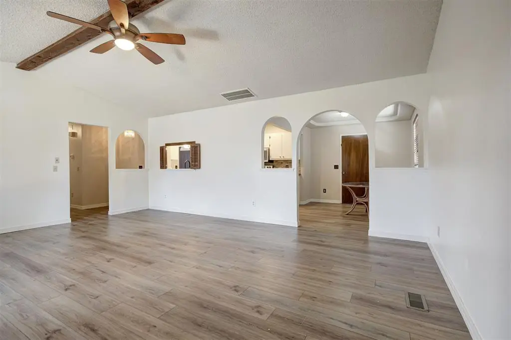 1242 Birkenhead Road, Yukon, OK 73099 - #1