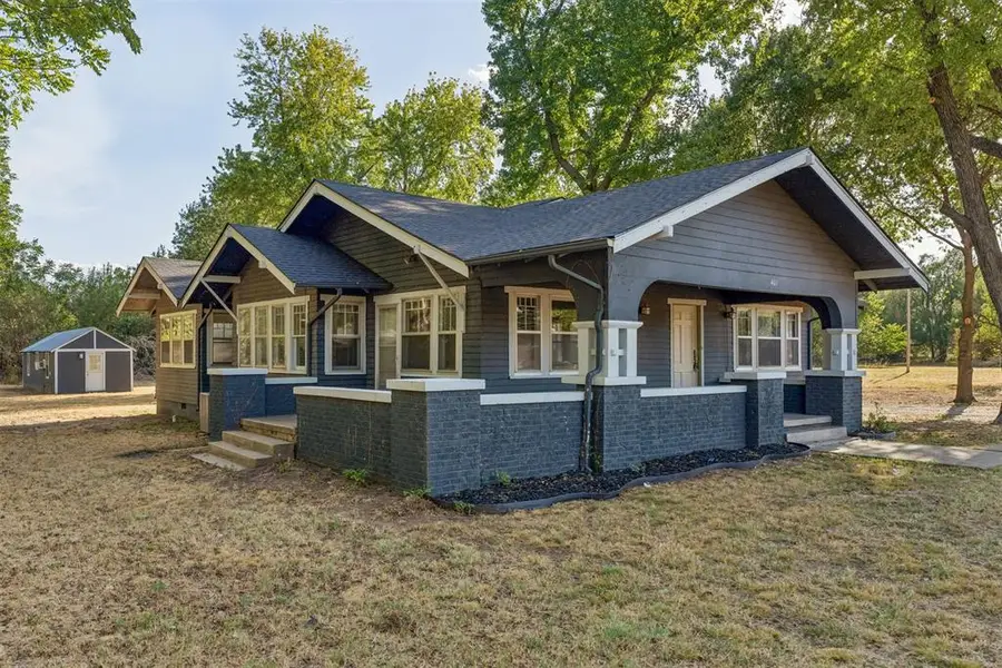 401 E Van Buren Street, Crescent, OK 73028 - #3