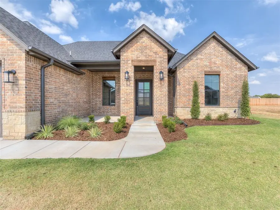 2217 W Cole Drive, Mustang, OK 73064 - #3