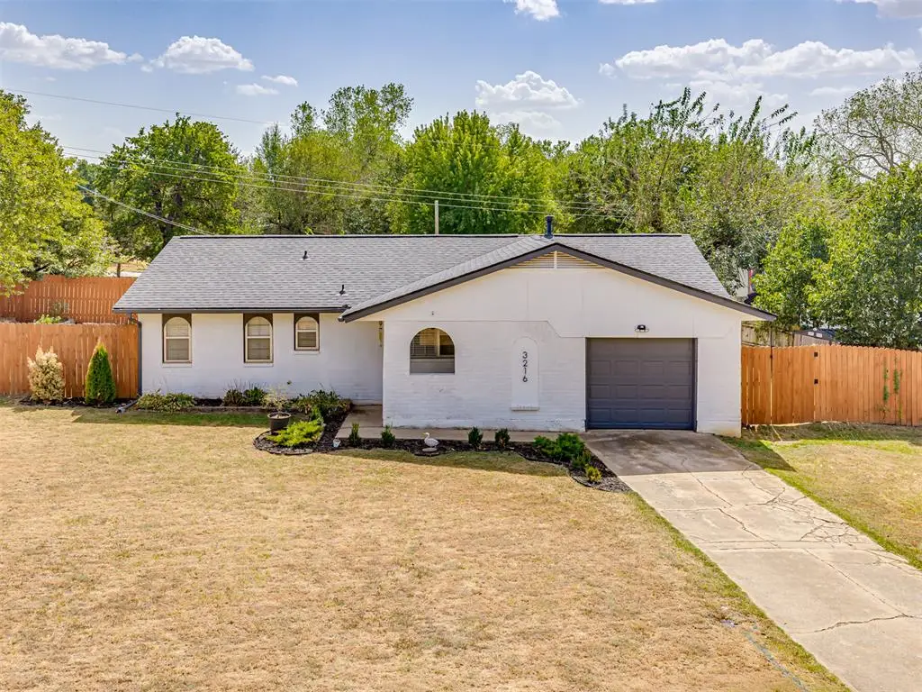 3216 E Noble Drive, Edmond, OK 73034 - #1