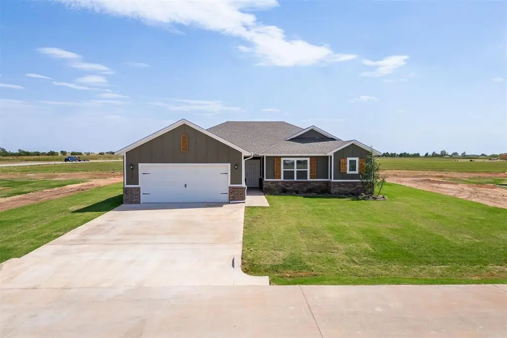 1725 Elm Circle, Tuttle, OK 73089 - #1