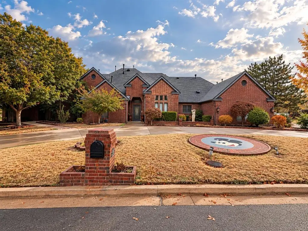 2422 Sunset Drive, Clinton, OK 73601 - #1