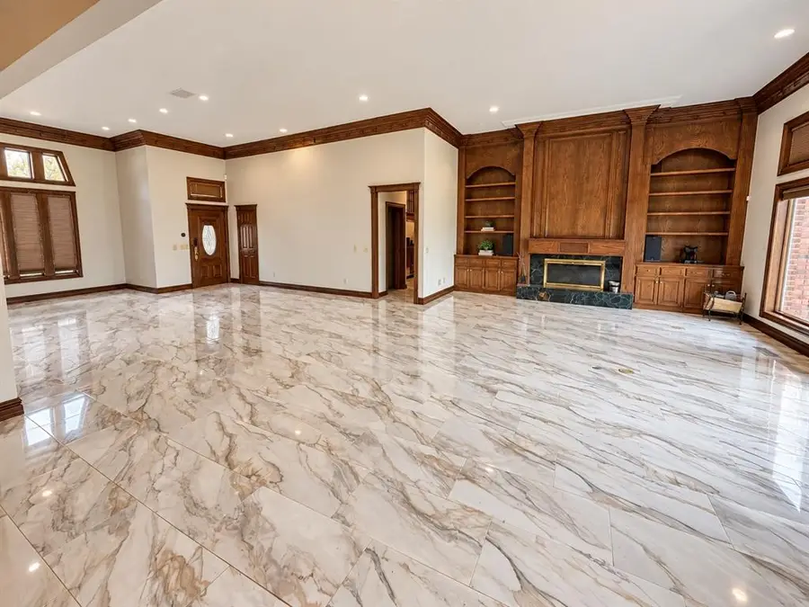 2422 Sunset Drive, Clinton, OK 73601 - #2