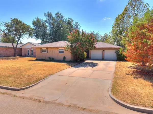 136 SW 5th Street, Moore, OK 73160