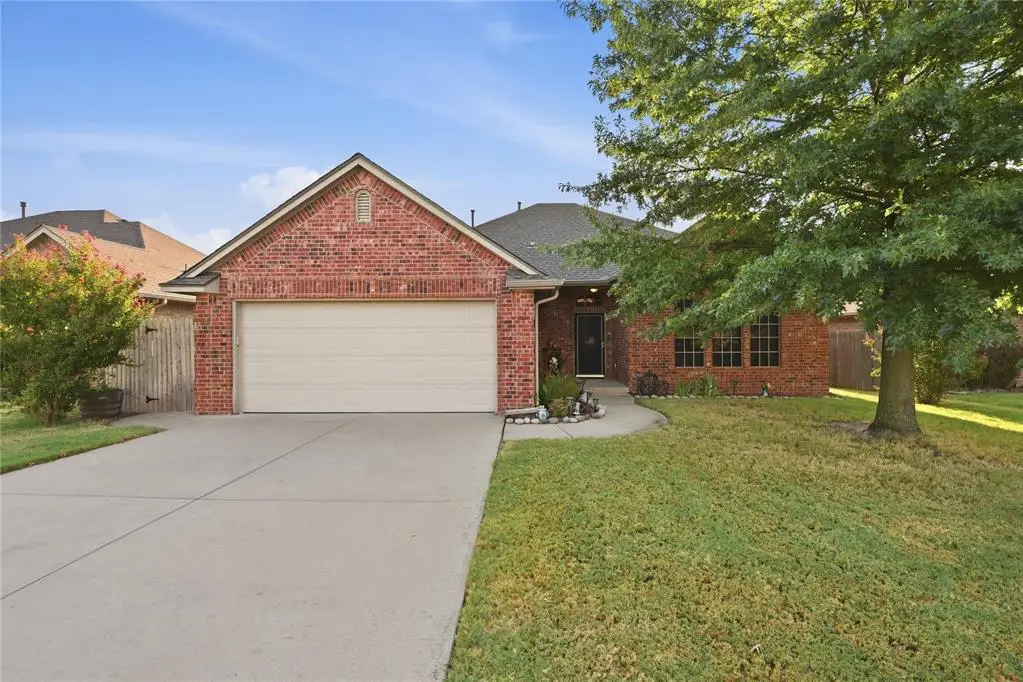 4220 Kensington Drive, Moore, OK 73160 - #1