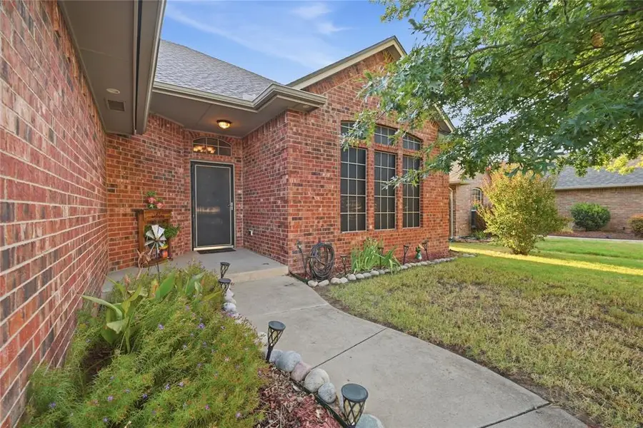 4220 Kensington Drive, Moore, OK 73160 - #3