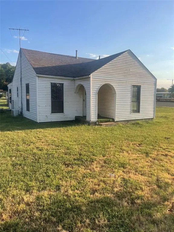 230 E Broadway Street, Lexington, OK 73051 - #1