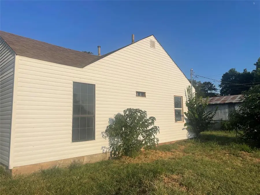 230 E Broadway Street, Lexington, OK 73051 - #3