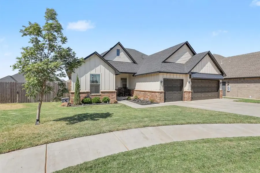 10701 Coeur Court, Yukon, OK 73099 - #2
