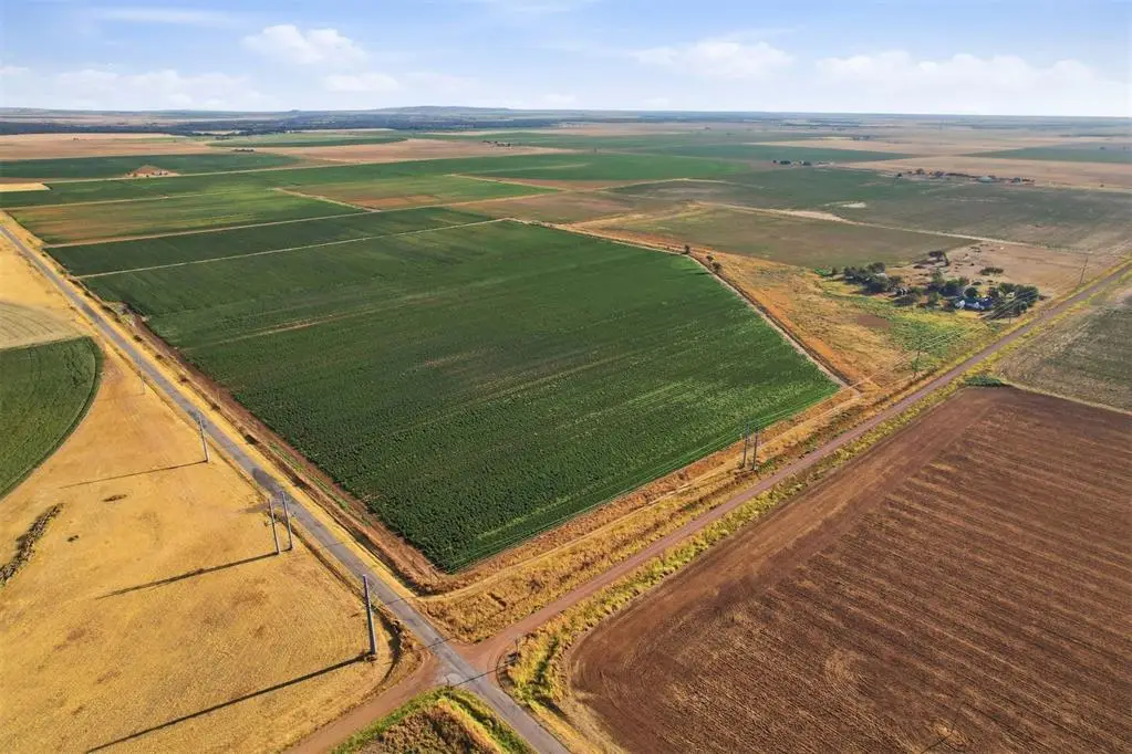 County Road Ew 172, Tipton, OK 73570 - #1