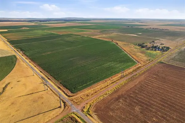 County Road Ew 172, Tipton, OK 73570