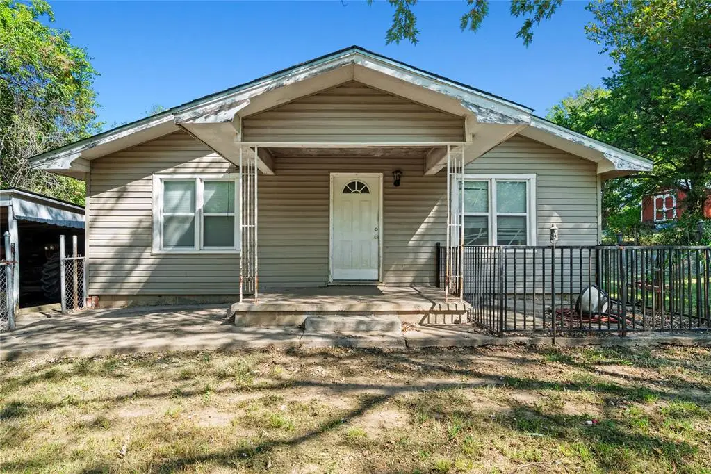 902 W 4th Street, Ada, OK 74820 - #1