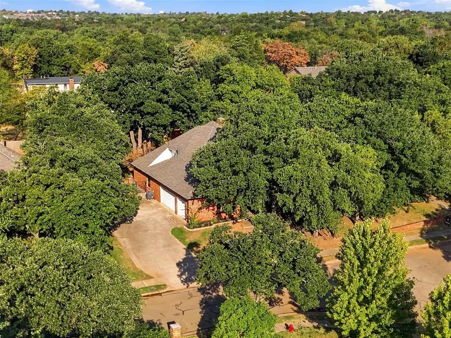 1 N Crosstimber Trail, Edmond, OK 73034 - #2