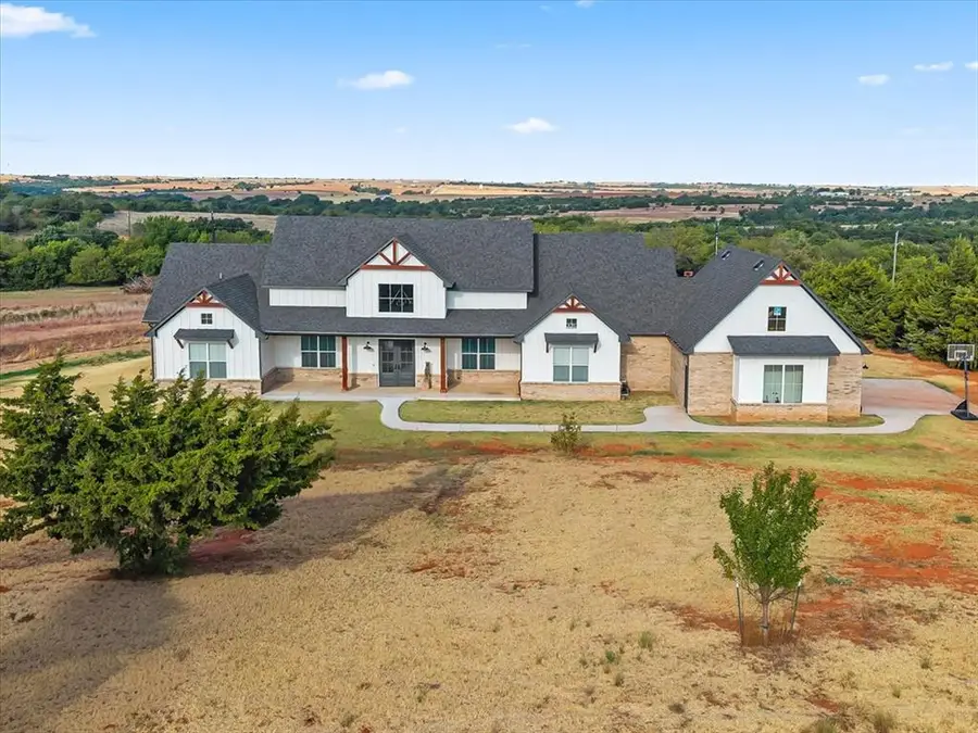 26551 Cypress Rd Nw, Geary, OK 73040 - #2