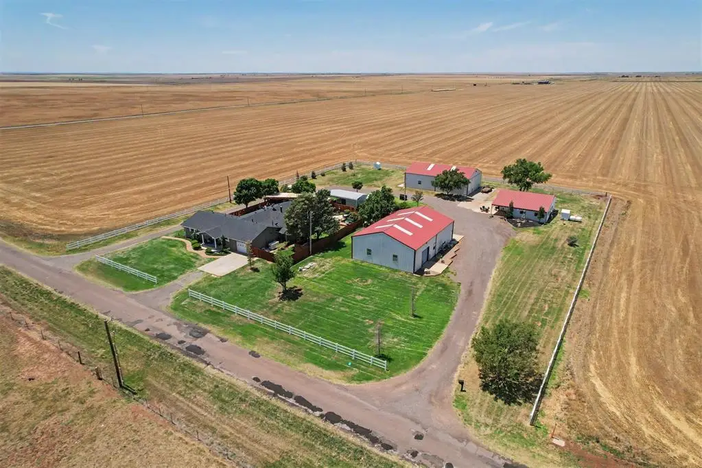 15785 N 1700 Road, Hollis, OK 73550 - #1