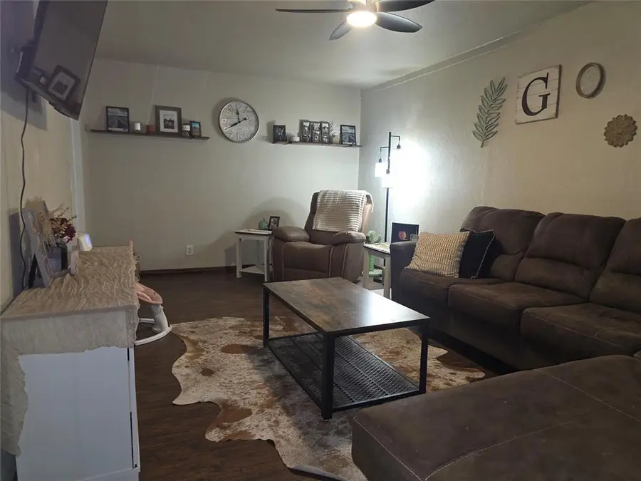 205 Mark Avenue, Paoli, OK 73074 - #3
