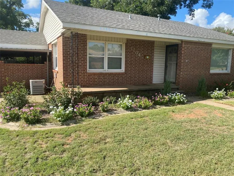1204 W C Avenue, Elk City, OK 73644 - #3
