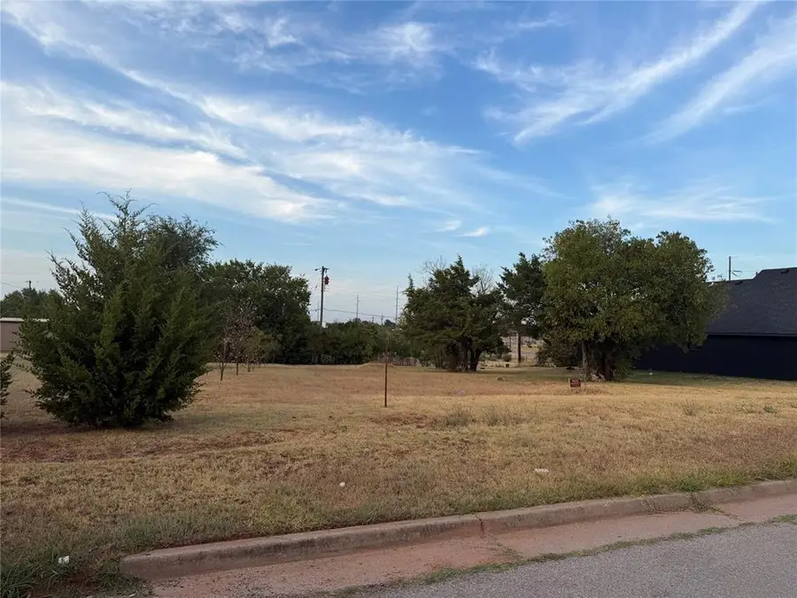 943 E Hill Street, Oklahoma City, OK 73105 - #3
